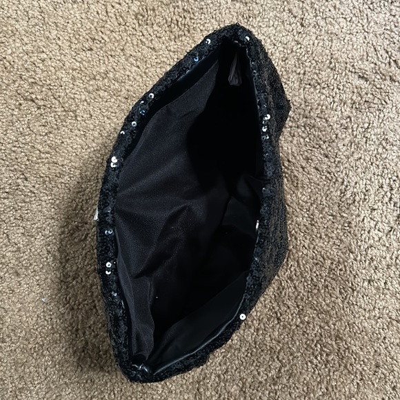 Cosmetic bag - Picture 2 of 2